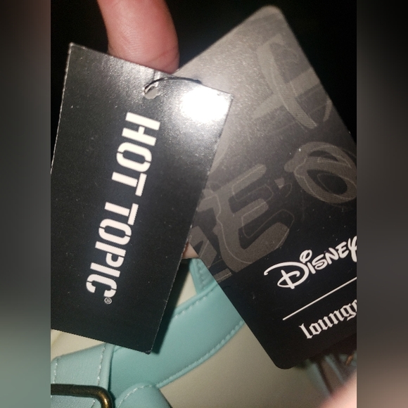 DISNEY/LOUNGFLY DUMBO MINI BACK PACK. NWT - Picture 3 of 8